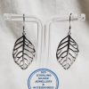 925 sterling Silver Earrings - Large filled leaves Price per 1 pair of earrings Leave only -  32 mm ball diameter All prices excludes national nominal door-to-door delivery fee Although some earrings might be similar size price is determined on weight as well as manufacturer although all our products are manufactured from the best quality 925 Sterling Silver.