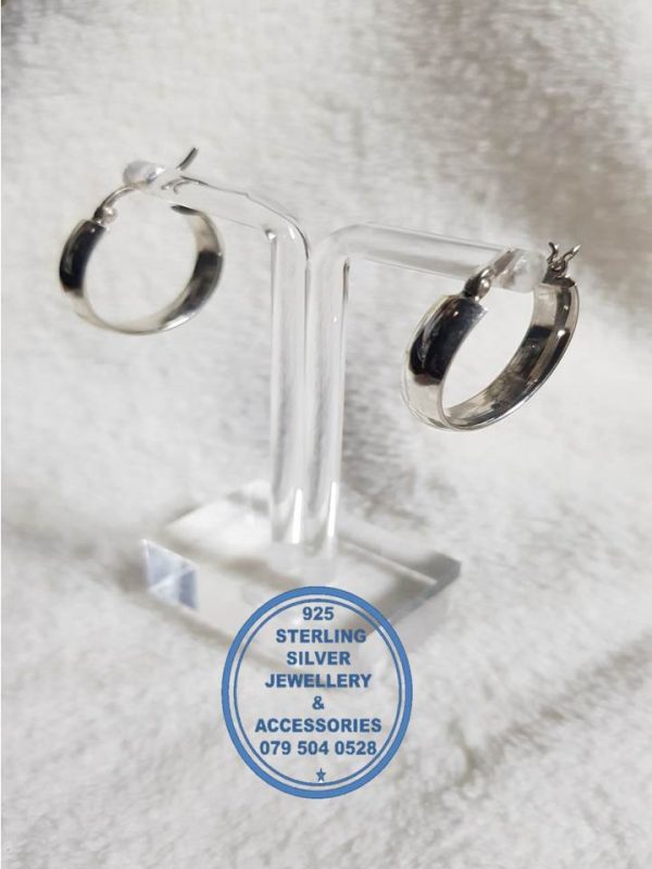 925 sterling Silver Earrings - Clip in Hoop Price per 1 pair of earrings Hoop  only 23mm diameter and rounded 6mm broad All prices excludes national nominal door-to-door delivery fee Although some earrings might be similar size price is determined on weight as well as manufacturer although all our products are manufactured from the best quality 925 Sterling Silver.