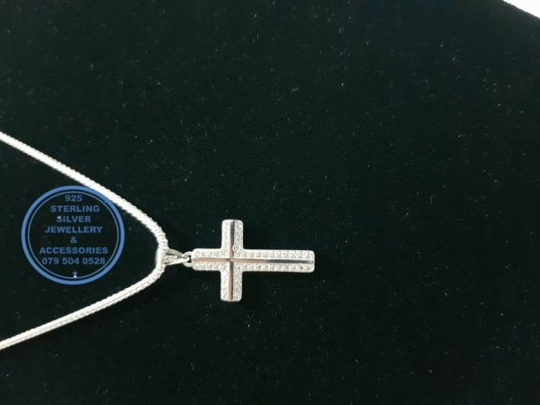 925 sterling Silver Pendant - Cubic Zirconia detailed  cross pendant   - Stunning!! Price per 1 pendant Price excludes chain 30mm top to bottom diameter