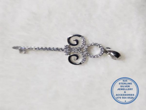 925 sterling Silver Pendant - Showstopper Key detail  pendant   - Stunning!! Price per 1 pendant Price excludes chain 45mm top to bottom diameter