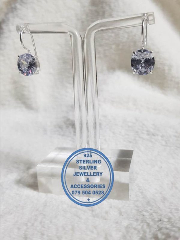 925 sterling Silver Earrings - L Oval Cubic Zirconia Drop Price per 1 pair of earrings All prices excludes national nominal door-to-door delivery fee Although some earrings might be similar size price is determined on weight as well as manufacturer although all our products are manufactured from the best quality 925 Sterling Silver.