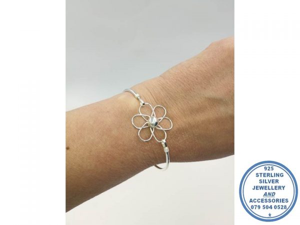 925 Sterling Silver Designers Flower Bangle 60cm diameter