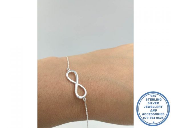 925 Sterling Silver Infinity Bracelet 19cm