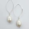 925 Sterling Silver Hook in Peal Earrings Fresh water
