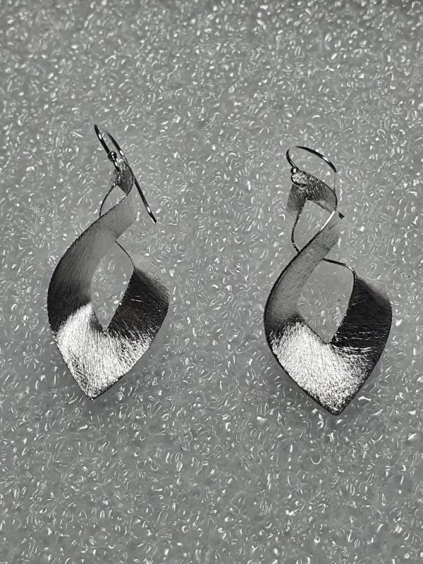 925 Sterling Silver Twisted Rough Look Hook in Earrings